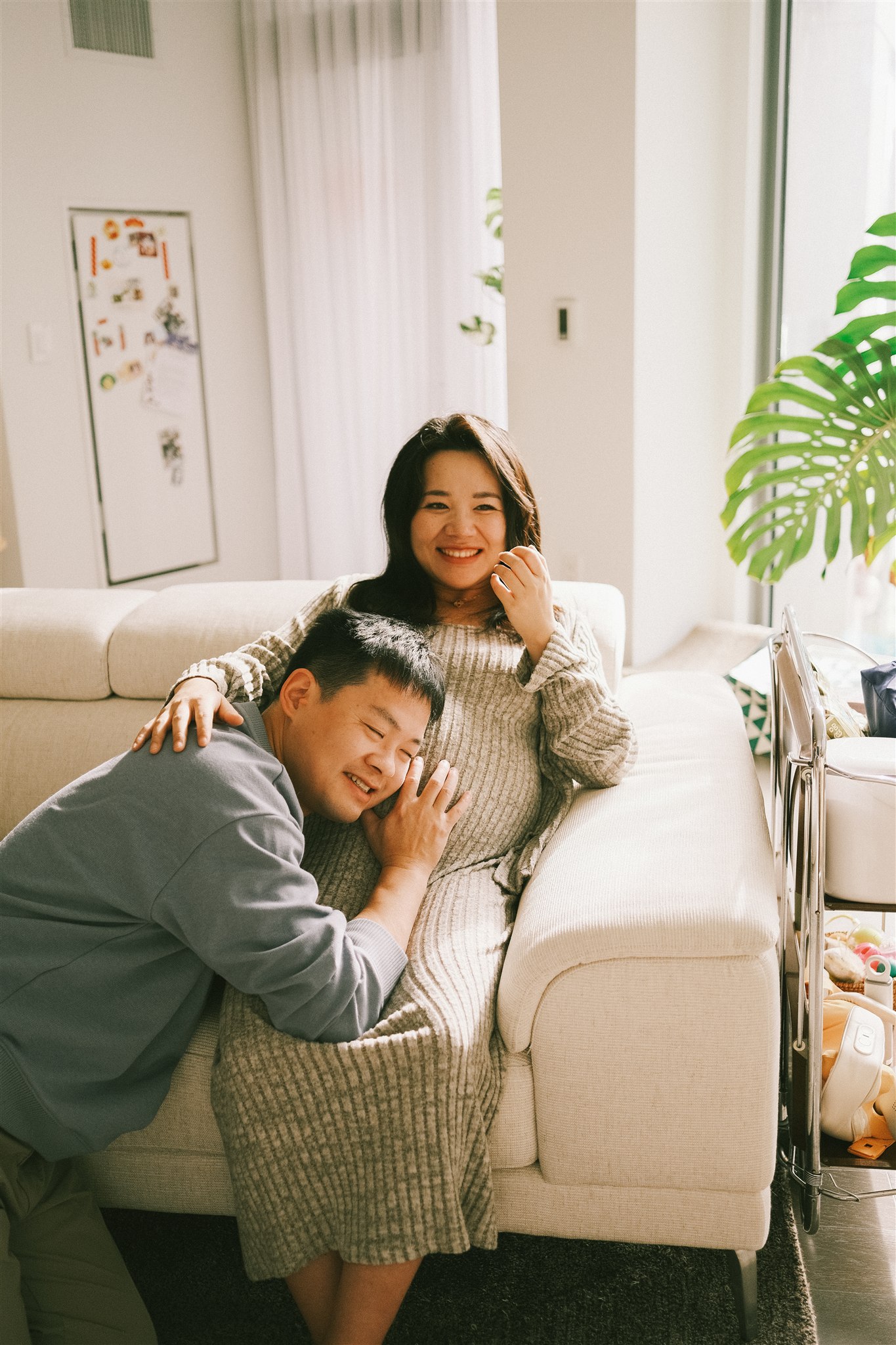 Maternity session gallery image