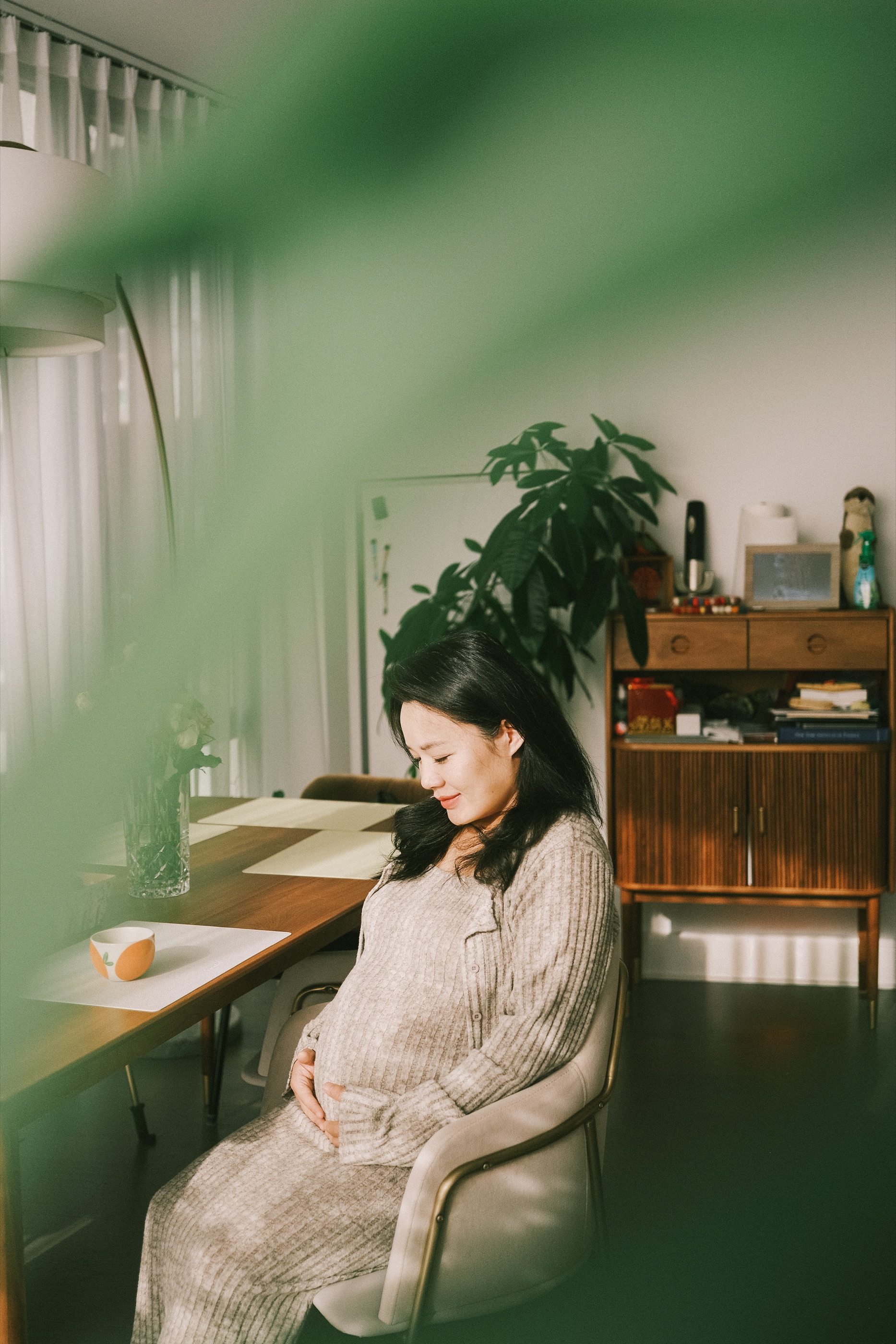 Maternity session gallery image